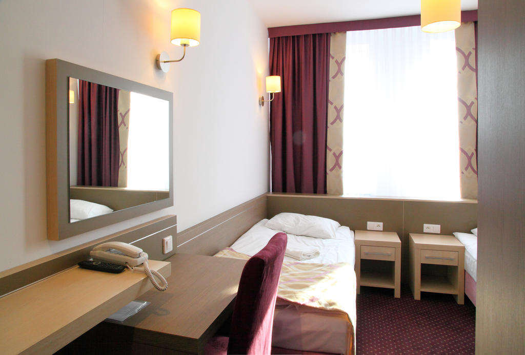 Arche Hotel سيدلس الغرفة الصورة